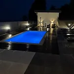 Resort Pj Resort - Pool & Mountain View *