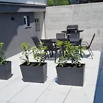 Pjagodic - Pool & View *