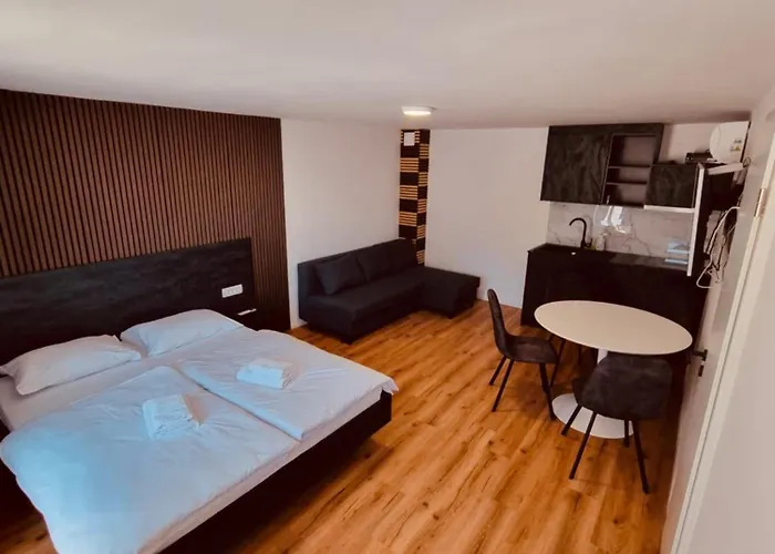 Pjagodic - Pool & View *